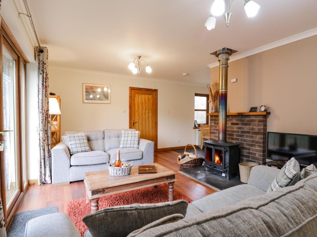 Fersit Log Cottage รอยบริดจ์ ภายนอก รูปภาพ