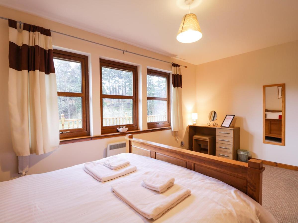 Fersit Log Cottage รอยบริดจ์ ภายนอก รูปภาพ